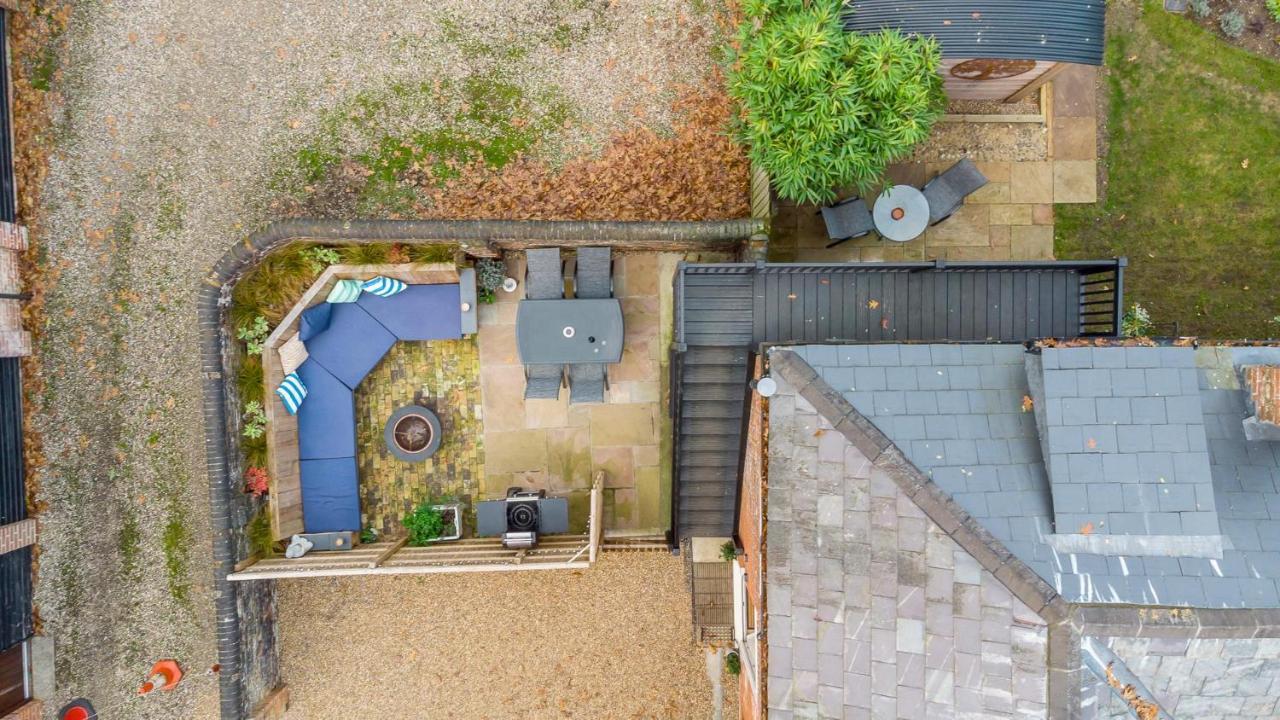 Вилла Cosy Pet Friendly Victorian Coachhouse Near Nature Walks On Norfolk Broads, With Fire Pit, Bbq & Alpacas Ranworth Экстерьер фото